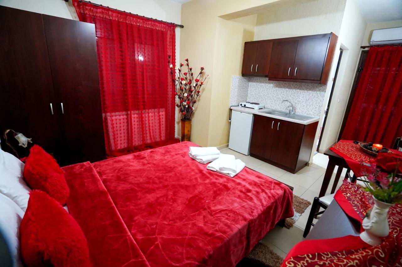 Hotel Relax Pozar Káto Loutrákion Esterno foto