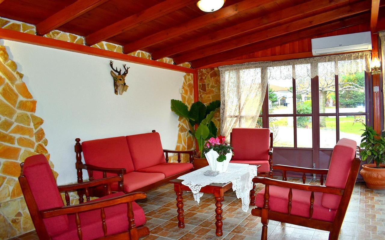 Hotel Relax Pozar Káto Loutrákion Esterno foto