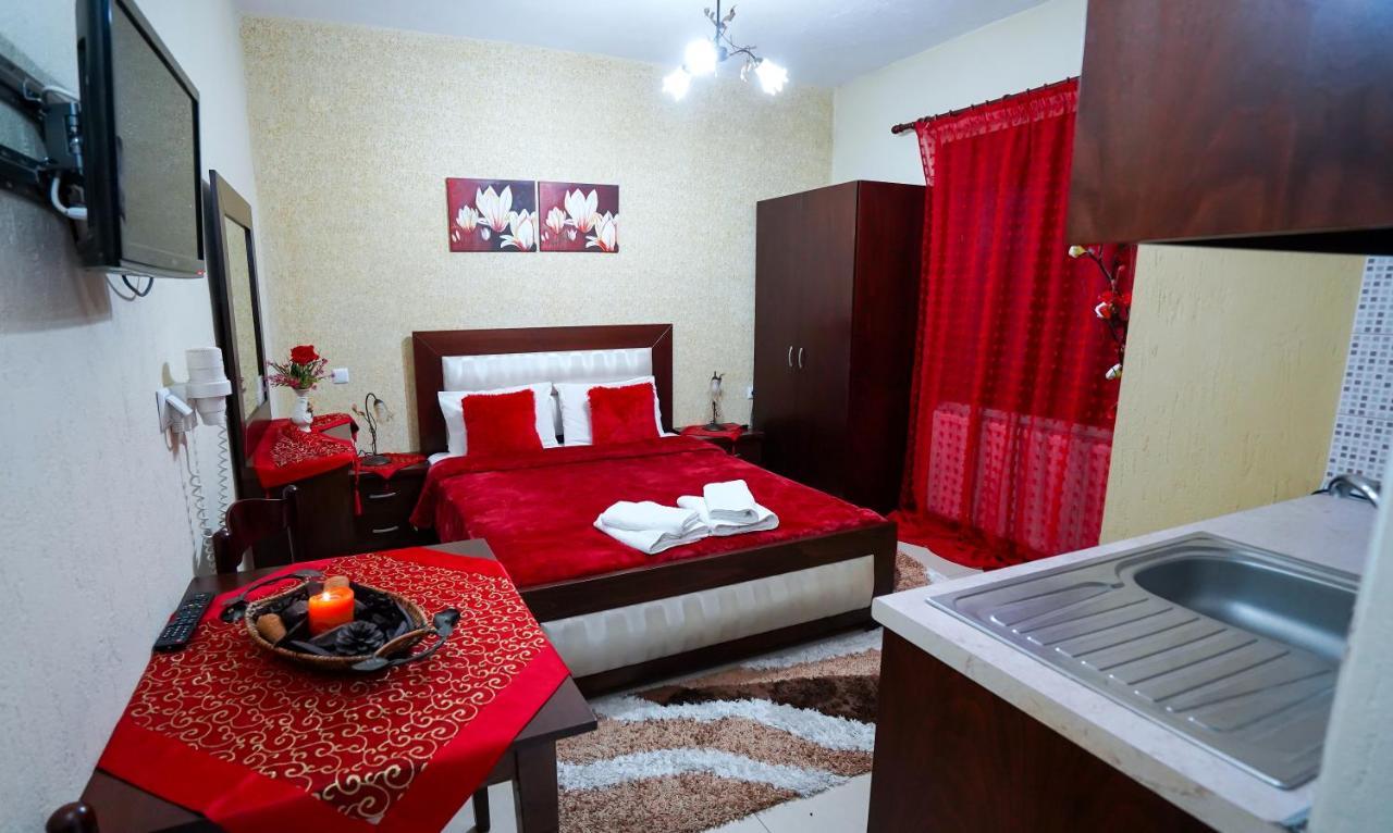 Hotel Relax Pozar Káto Loutrákion Esterno foto